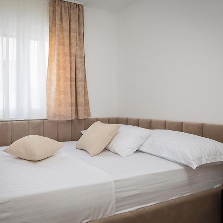 Apartments Villa Maracella マリナ エクステリア 写真