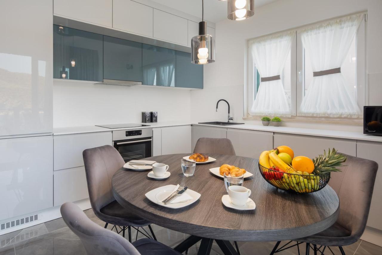 Apartments Villa Maracella マリナ エクステリア 写真