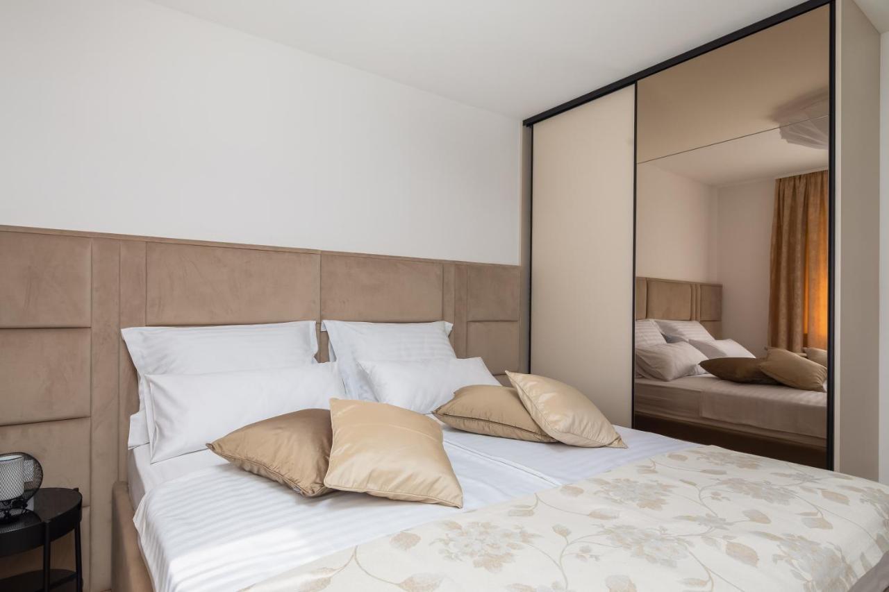 Apartments Villa Maracella マリナ エクステリア 写真