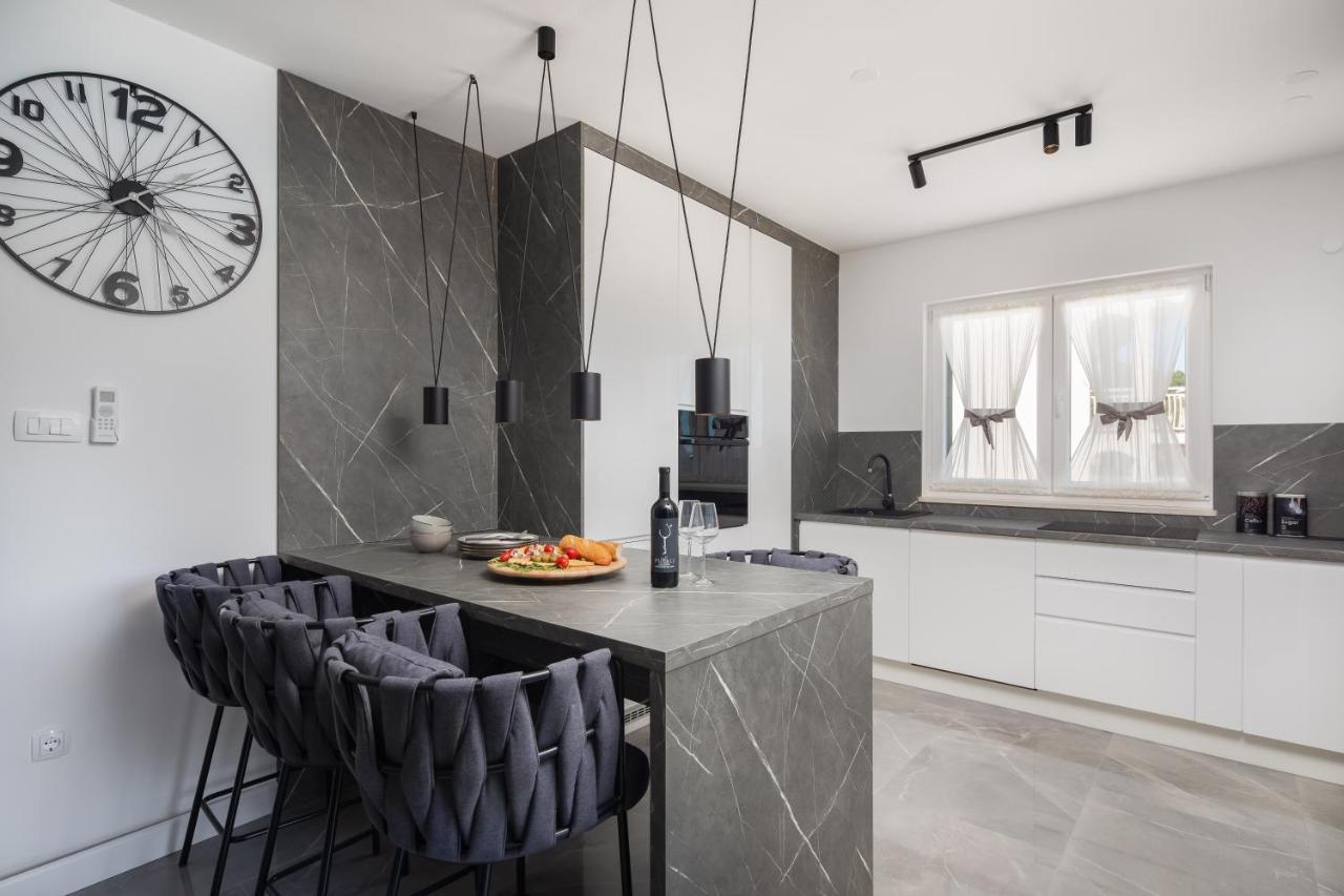 Apartments Villa Maracella マリナ エクステリア 写真